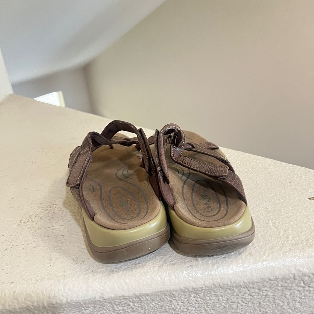 OrthoFeet Clio Sandals Womens Size 9 Wide Brown Straps Slip On Thong Comfort - Picture 8 of 13